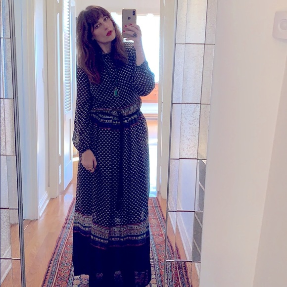 Doen Dresses & Skirts - DOEN “Willow” Silk Navy Print Maxi Dress